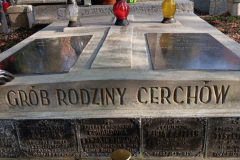 Grob-rodzinny-p.-Cerchy-nauczyciela